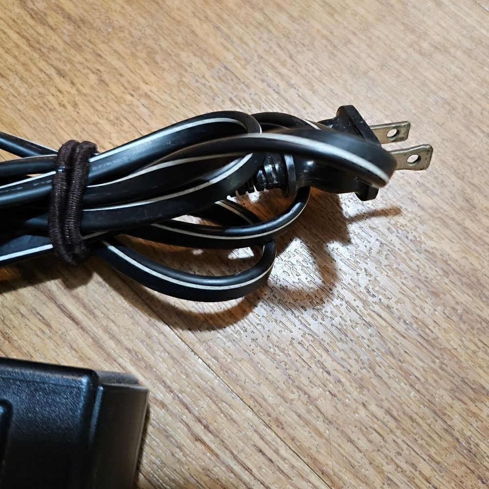 Nintendo Gamecube AC Adapter Power Supply Genuine Brand Made In Japan Excellent - Picture 3 of 11